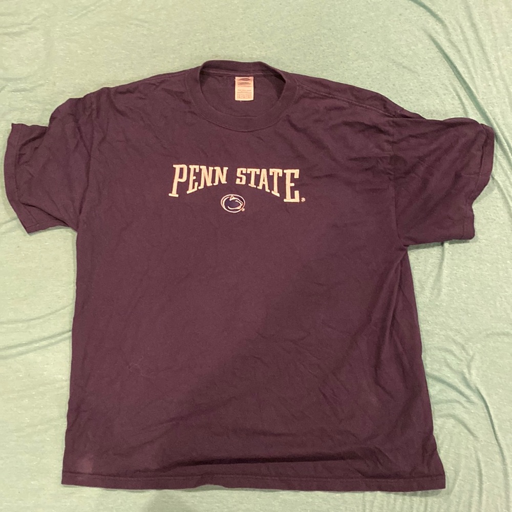 Penn State Embroidered tshirt vintage XL